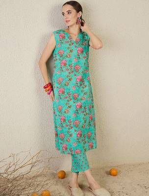 Women Floral Printed Regular Pure Cotton Kurta with Trousers 3