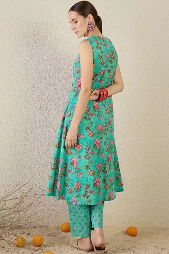 Women Floral Printed Regular Pure Cotton Kurta with Trousers