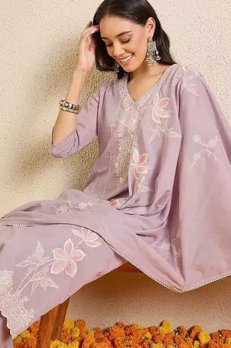 Women Floral Embroidered Regular Thread Work Pure Cotton Kurta with Trousers & With Dupatta