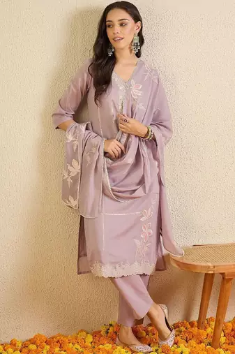 Women Floral Embroidered Regular Thread Work Pure Cotton Kurta with Trousers & With Dupatta