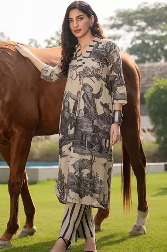 Women Printed Regular Linen Kurta with Trousers