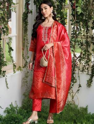 Women Ethnic Motifs Printed Regular Thread Work Kurta with Trousers & With Dupatta 1