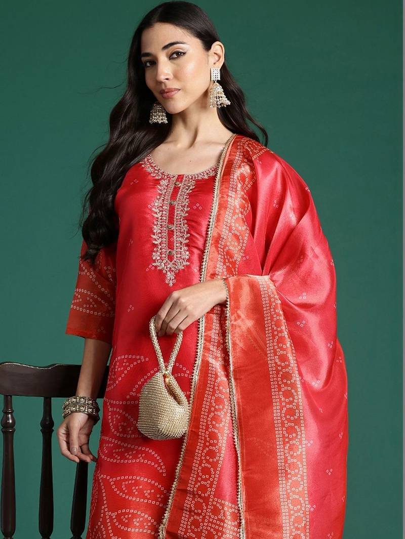 Women Ethnic Motifs Printed Regular Thread Work Kurta with Trousers & With Dupatta