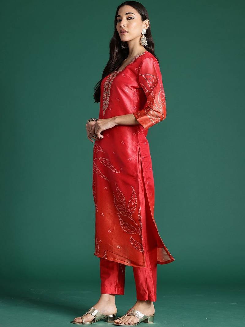 Women Ethnic Motifs Printed Regular Thread Work Kurta with Trousers & With Dupatta
