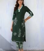Women Floral Printed Regular Pure Cotton Kurta with Trousers