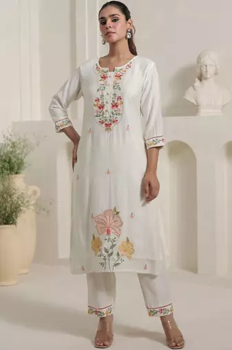 Women Floral Embroidered Regular Thread Work Kurta with Trousers & With Dupatta