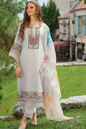 Women Floral Embroidered Regular Thread Work Liva Kurta with Trousers & With Dupatta