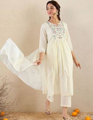 Women Floral Embroidered Empire Thread Work Pure Cotton Kurta with Trousers & With Dupatta 1