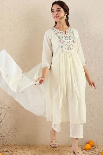 Women Floral Embroidered Empire Thread Work  Cotton Kurta with Trousers & With Dupatta