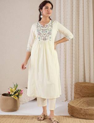 Women Floral Embroidered Empire Thread Work Pure Cotton Kurta with Trousers & With Dupatta 2