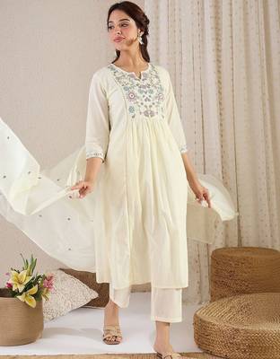 Women Floral Embroidered Empire Thread Work Pure Cotton Kurta with Trousers & With Dupatta 5