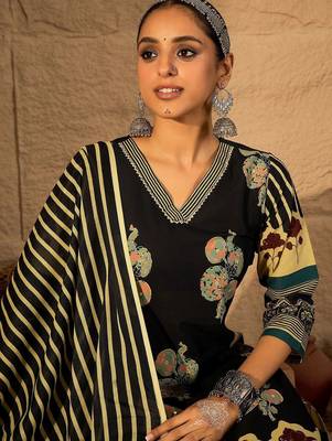 Women Ethnic Motifs Printed Regular Pure Cotton Kurta with Trousers & With Dupatta 5