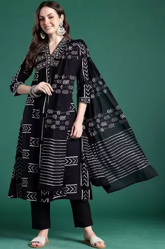 Women Printed Empire Thread Work Pure Cotton Kurta with Trousers & With Dupatta