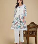 Women Floral Printed Pleated Thread Work Pure Cotton Kurta with Trousers