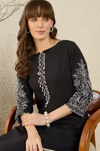 Women Ethnic Motifs Embroidered Regular Thread Work Pure Cotton Kurta with Trousers