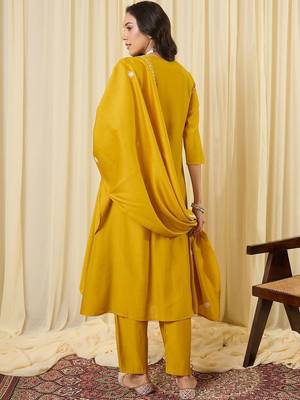 Women Ethnic Motifs Embroidered Tiered Thread Work Kurta with Trousers & With Dupatta 3