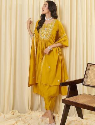 Women Ethnic Motifs Embroidered Tiered Thread Work Kurta with Trousers & With Dupatta 4
