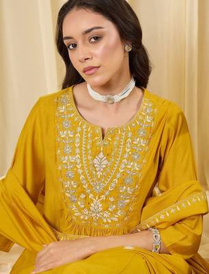 Women Ethnic Motifs Embroidered Tiered Thread Work Kurta with Trousers & With Dupatta 6
