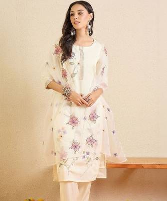 Women Floral Embroidered Regular Thread Work Kurta with Trousers & With Dupatta 1