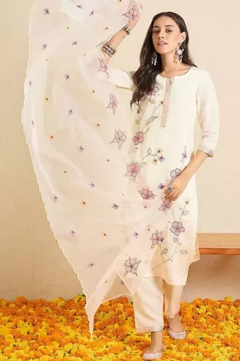Women Floral Embroidered Regular Thread Work Kurta with Trousers & With Dupatta