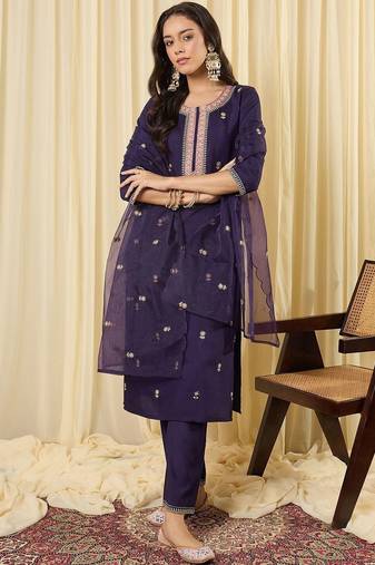 Women Ethnic Motifs Embroidered Regular Thread Work Kurta with Trousers & With Dupatta