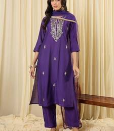 Women Ethnic Motifs Embroidered Regular Thread Work Kurta with Trousers & With Dupatta