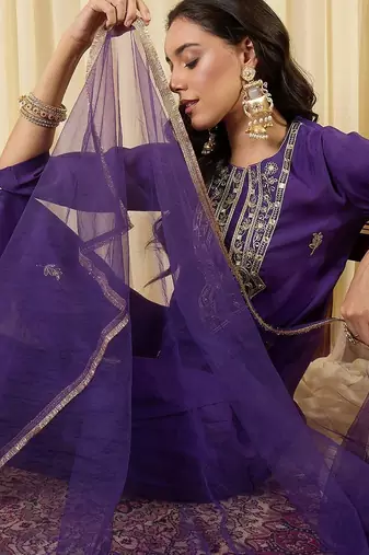 Women Ethnic Motifs Embroidered Regular Thread Work Kurta with Trousers & With Dupatta