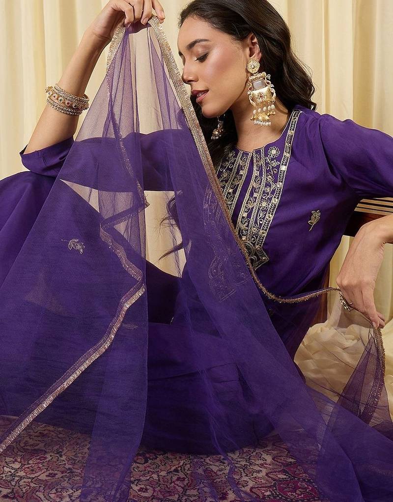 Women Ethnic Motifs Embroidered Regular Thread Work Kurta with Trousers & With Dupatta