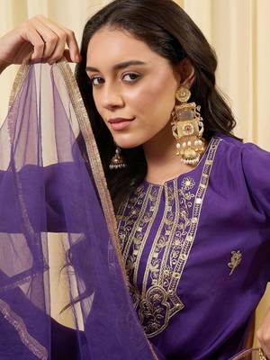 Women Ethnic Motifs Embroidered Regular Thread Work Kurta with Trousers & With Dupatta 6