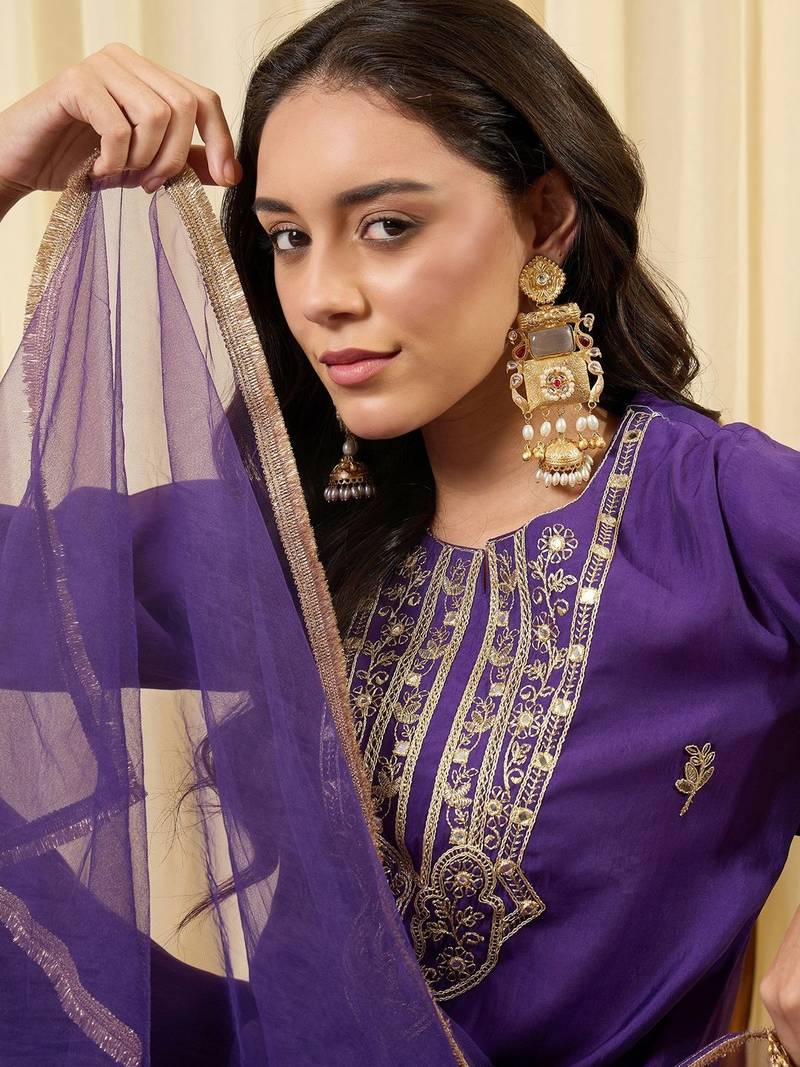Women Ethnic Motifs Embroidered Regular Thread Work Kurta with Trousers & With Dupatta