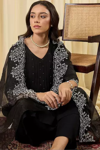 Women Ethnic Motifs Embroidered Regular Thread Work Kurta with Trousers & With Dupatta