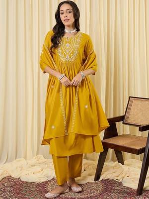Women Ethnic Motifs Embroidered Empire Thread Work Kurta with Trousers & With Dupatta 2