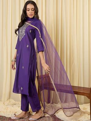 Women Ethnic Motifs Embroidered Regular Thread Work Kurta with Trousers & With Dupatta 5