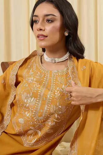 Women Ethnic Motifs Embroidered Regular Thread Work Pure Cotton Kurta with Trousers & With Dupatta