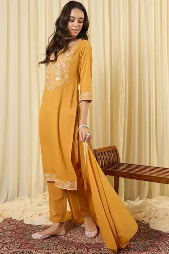 Women Ethnic Motifs Embroidered Regular Thread Work Pure Cotton Kurta with Trousers & With Dupatta