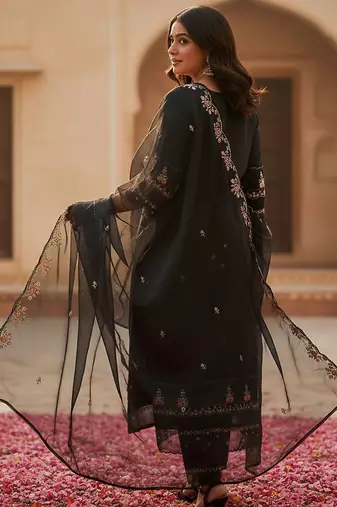 Women Floral Embroidered Regular Thread Work Kurta with Trousers & With Dupatta