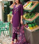 Women Floral Embroidered Regular Thread Work Liva Kurta with Trousers & With Dupatta
