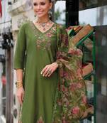 Women Floral Embroidered Regular Thread Work Liva Kurta with Trousers & With Dupatta