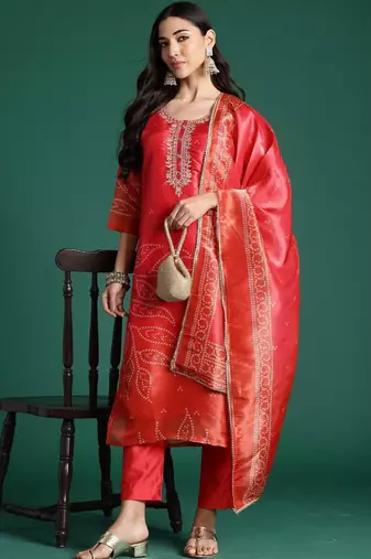 Women Ethnic Motifs Printed Regular Thread Work Kurta with Trousers & With Dupatta