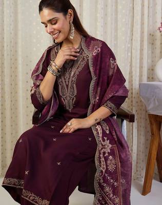 Women Paisley Embroidered Regular Kurta with Palazzos & With Dupatta 1