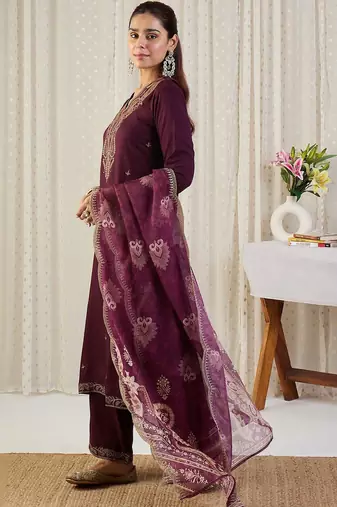 Women Paisley Embroidered Regular Kurta with Palazzos & With Dupatta