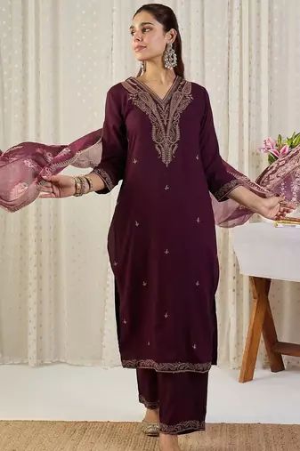 Ethnic Motifs Embroidered Thread Work Kurta With Trousers & Dupatta