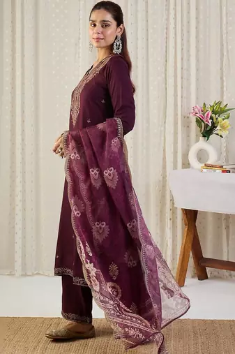 Ethnic Motifs Embroidered Thread Work Kurta With Trousers & Dupatta