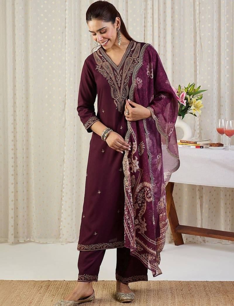 Ethnic Motifs Embroidered Thread Work Kurta With Trousers & Dupatta