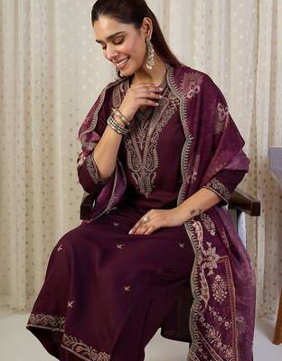 Ethnic Motifs Embroidered Thread Work Kurta With Trousers & Dupatta 6