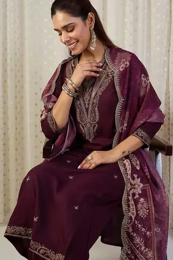 Ethnic Motifs Embroidered Thread Work Kurta With Trousers & Dupatta