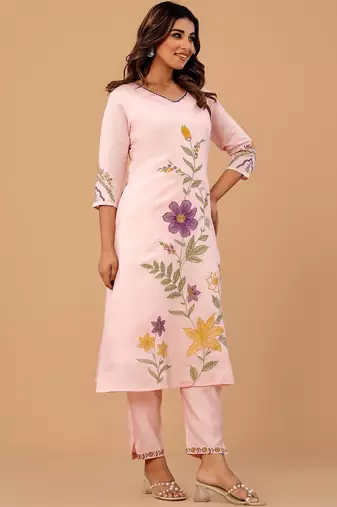Women Floral Embroidered Regular Thread Work Kurta with Trousers