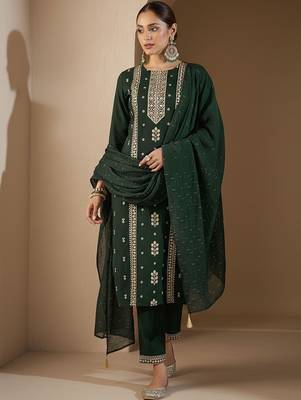 Ethnic Motifs Embroidered Round Neck Thread Work Kurta With Trousers & Dupatta 1