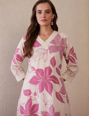 Floral Printed V-Neck Pure Cotton A-Line Kurta With Trousers 1