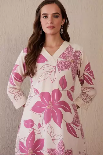 Floral Printed V-Neck Pure Cotton A-Line Kurta With Trousers